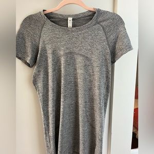 Lululemon Swiftly Tech Short Sleeve Shirt 2.0 Slate/White